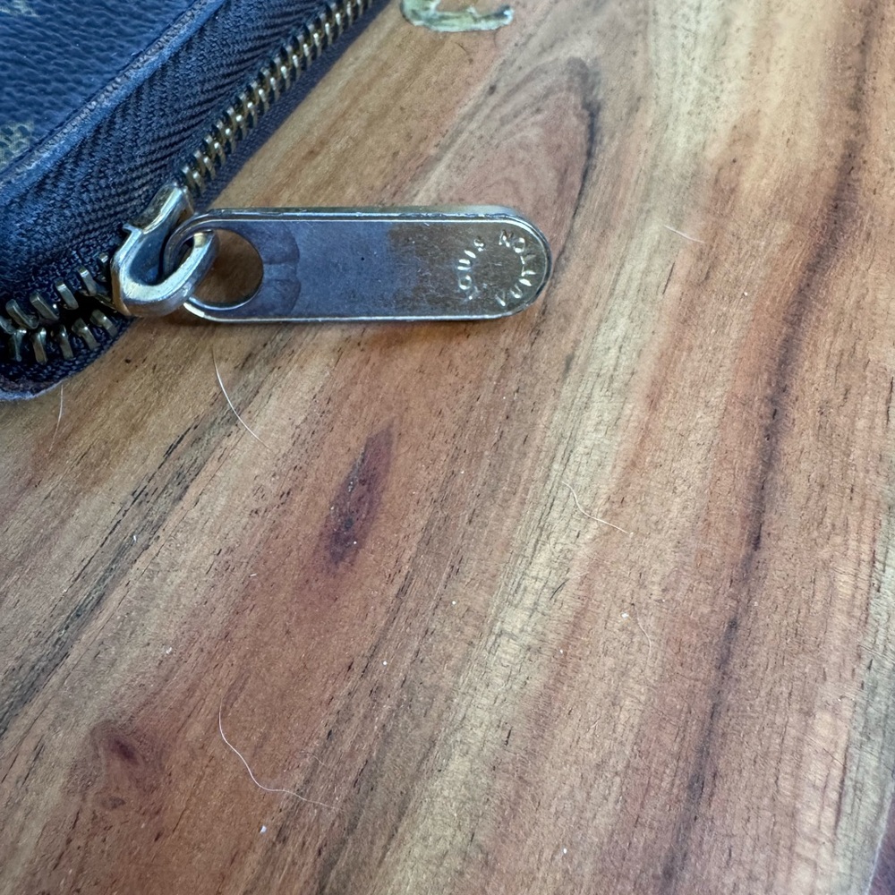 Louis Vuitton Zippy Brown Monogram Wallet - Picture 6 of 16